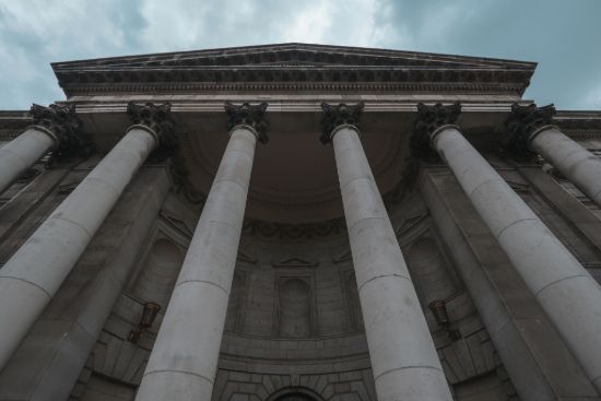 Imposible dictar liquidación tributaria resoluciones revisoras